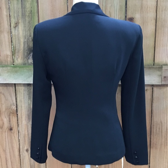 Cignal Black Single Breasted Fitted Blazer EUC - Picture 5 of 8